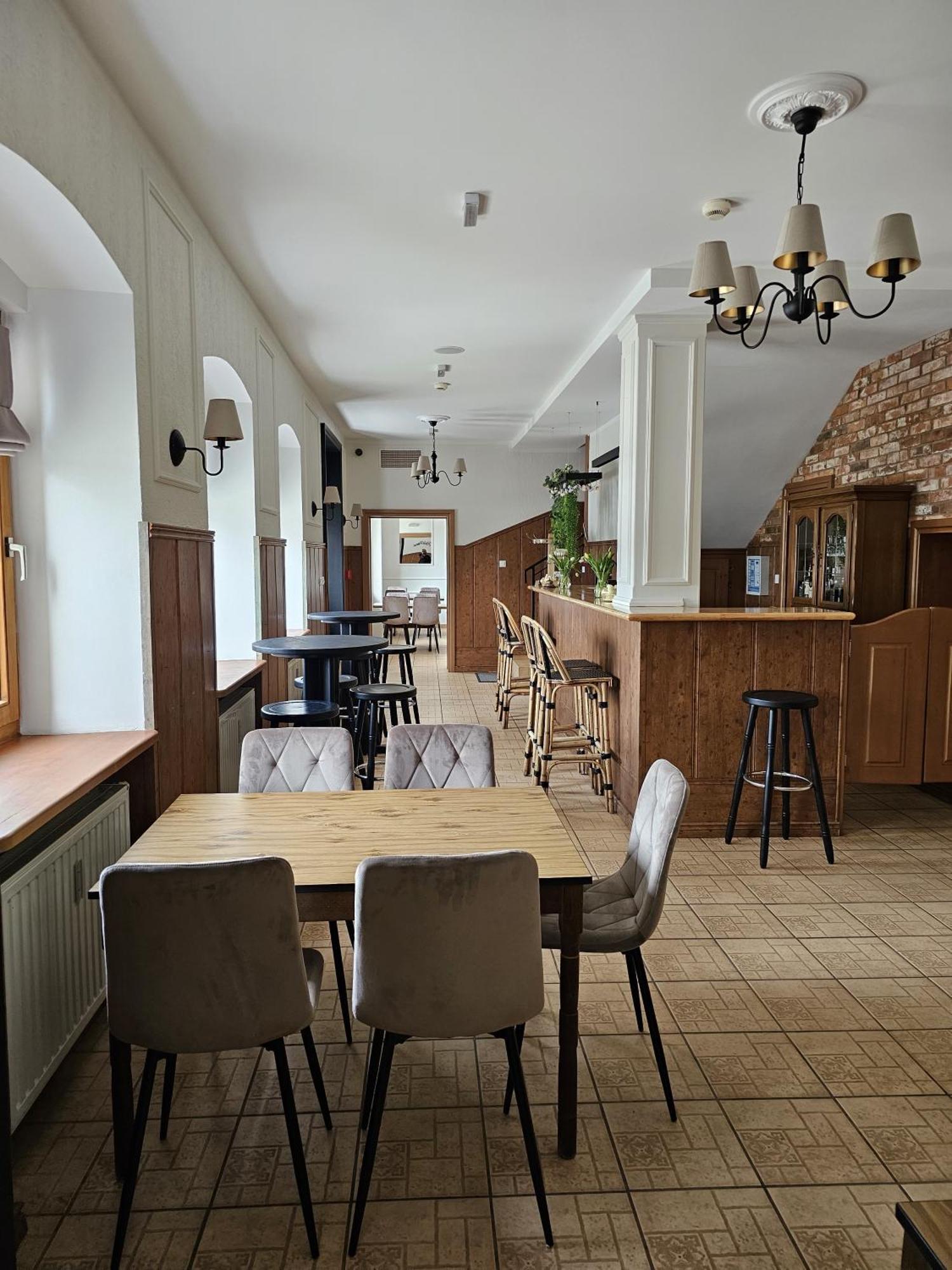Zajazd Zamkowy - Schlossgasthof Krąg Dış mekan fotoğraf